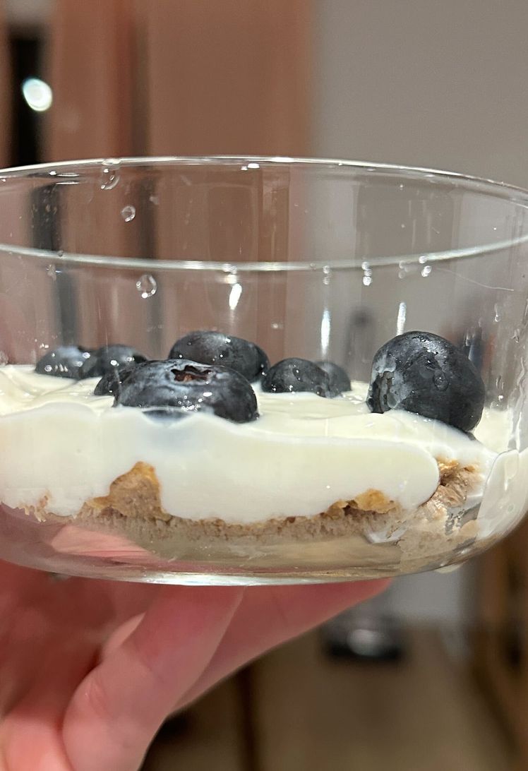 Best Protein Powders Isopure Low-Carb protein powder in a glass cup