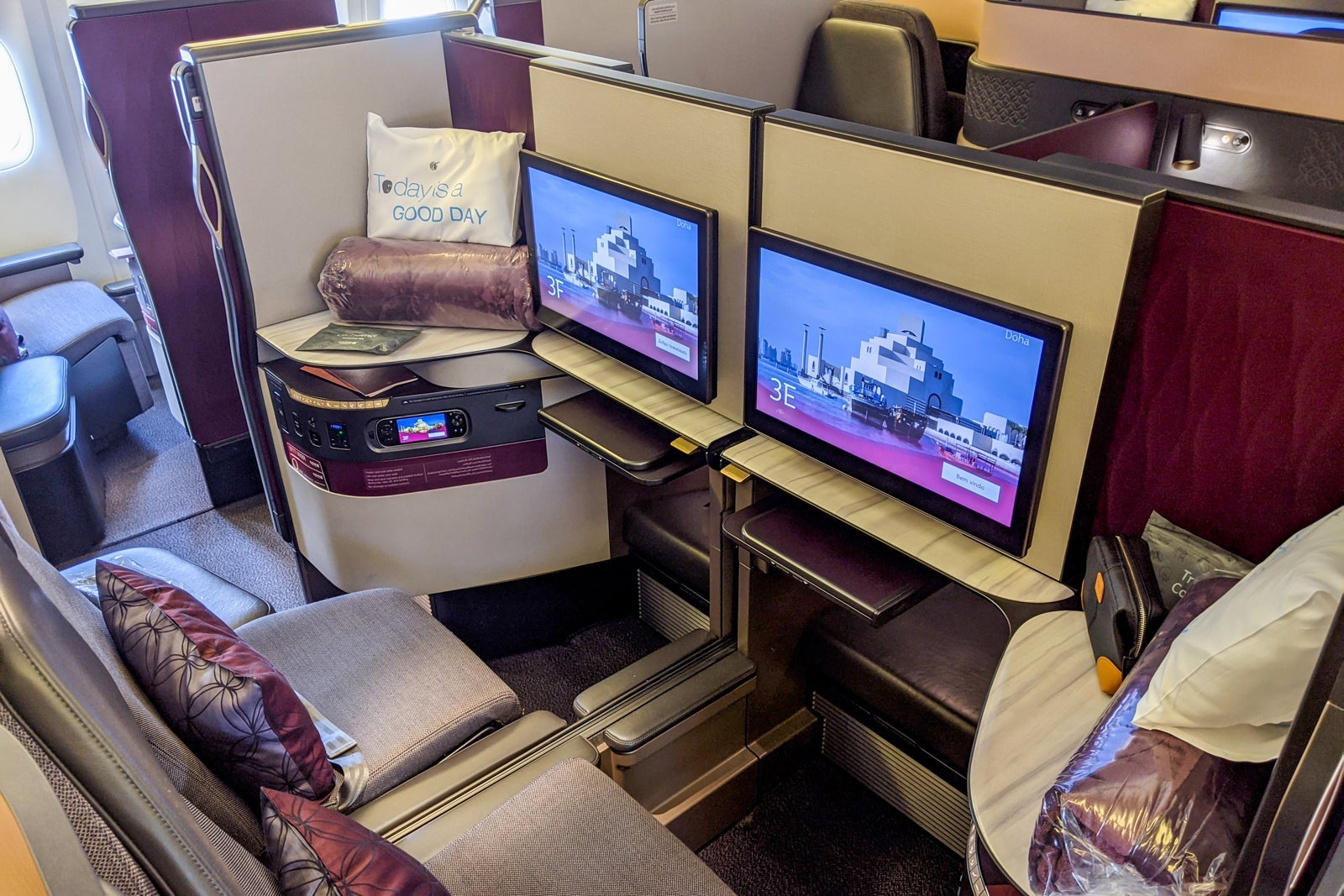 Qatar QSuite quad seats