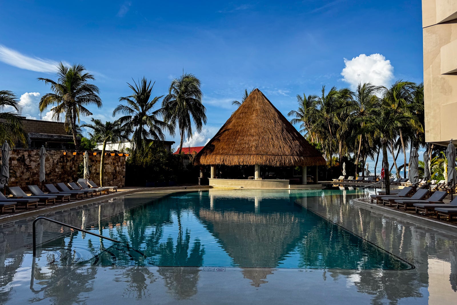 Almare, a Luxurious Assortment Resort overview
