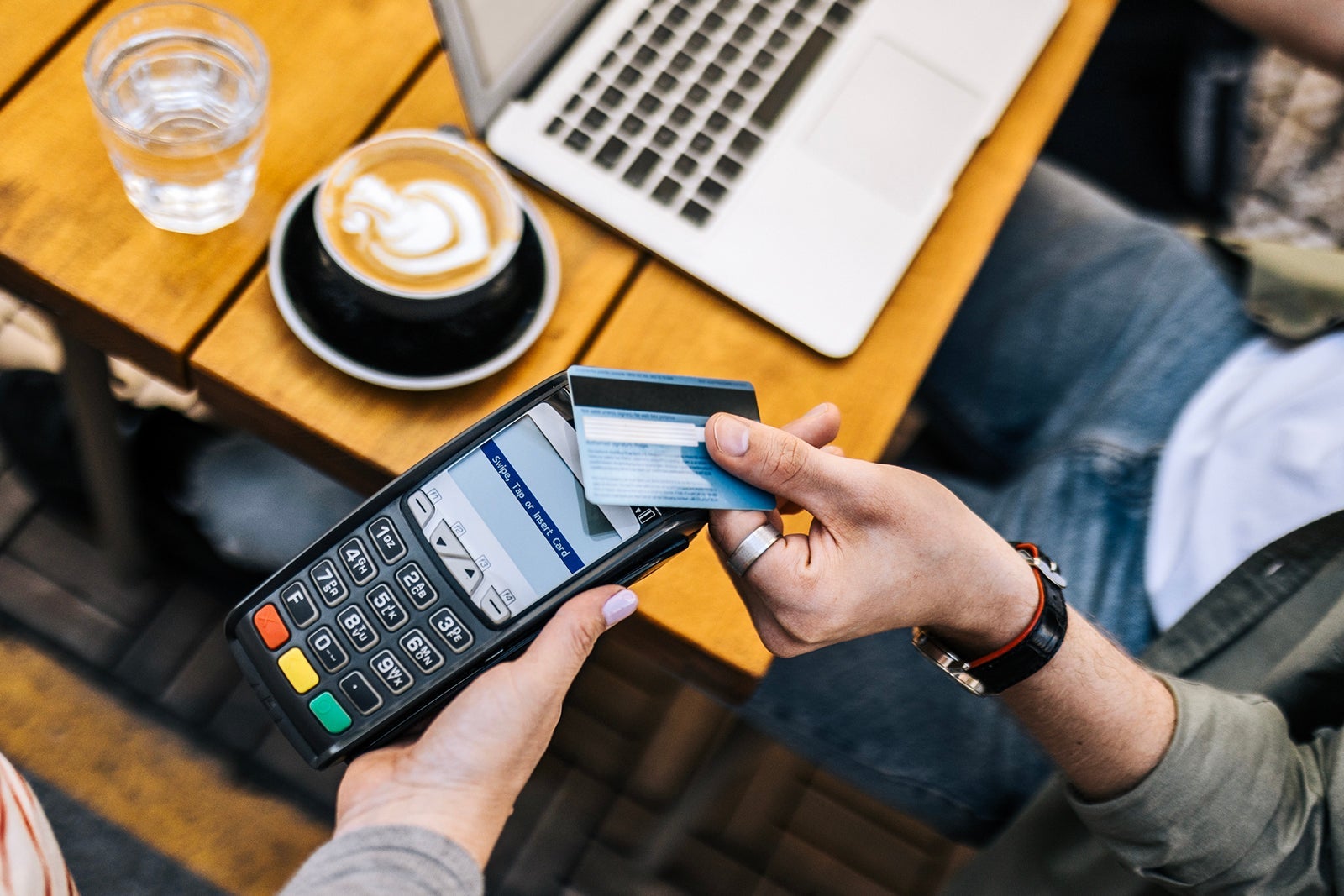 tap to pay with credit card