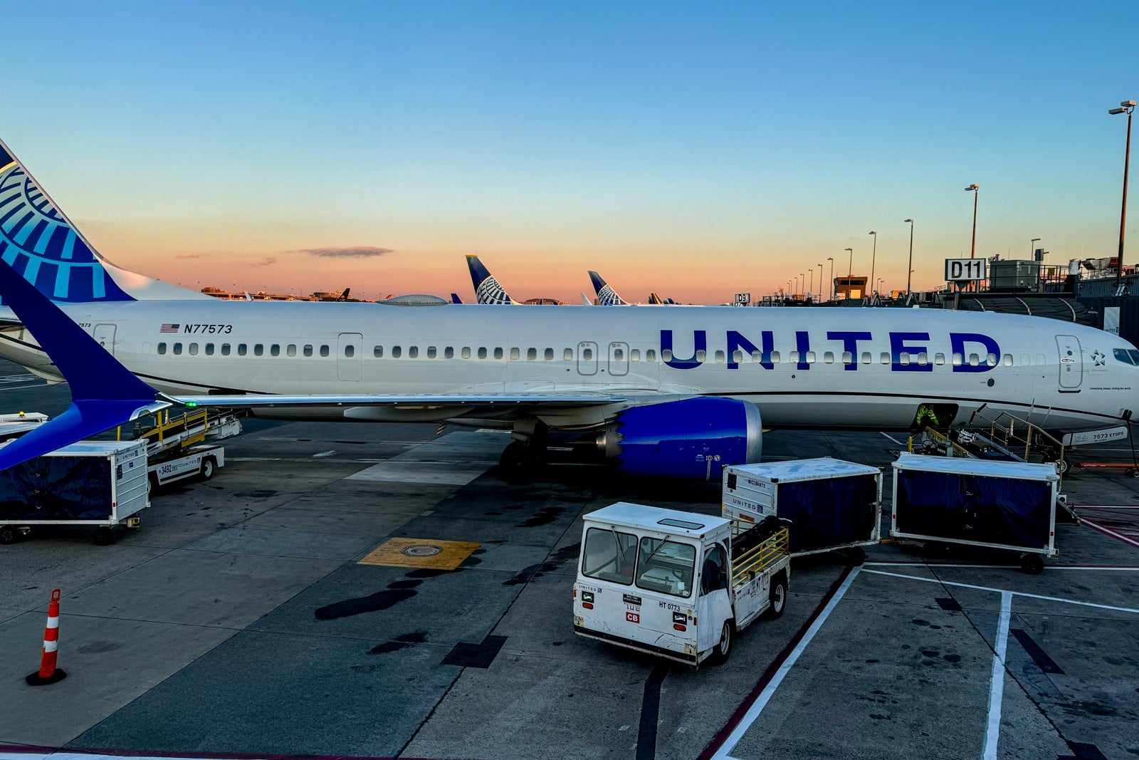 United warns of delays after floor cease for ‘know-how situation’
