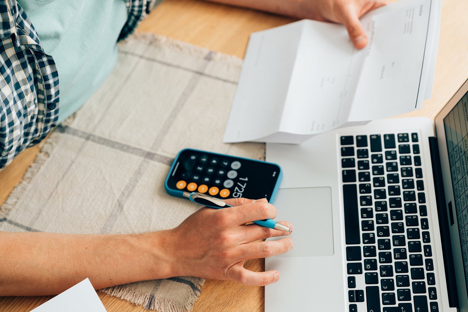 Should you use points or cash to book journey? learn how to know!